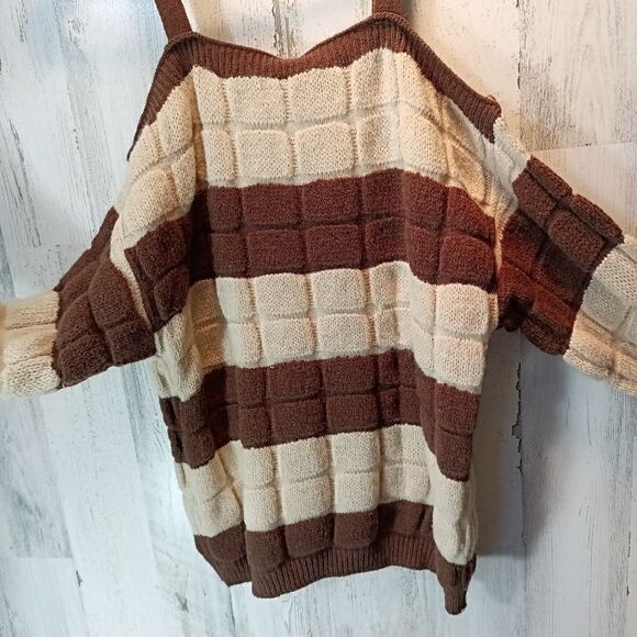 NWT 70/21 cold shoulder sweater - Picture 6 of 6